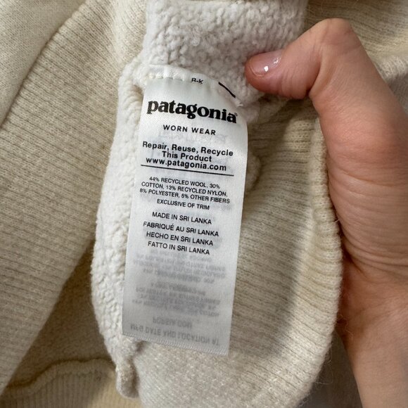 Patagonia 'Woolie' 1/4 zip fleece pullover in cream - woman's SM - Picture 3 of 6